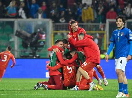 festa.gruppo.macedonia.2021.22.460x340