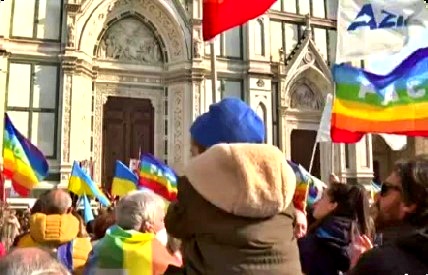 A Firenze in piazza con i Sindaci per la pace. Nardella: subito tregua
