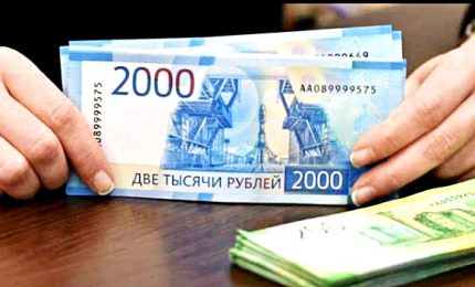 Pagamenti gas russo solo in rubli, Putin firma il decreto