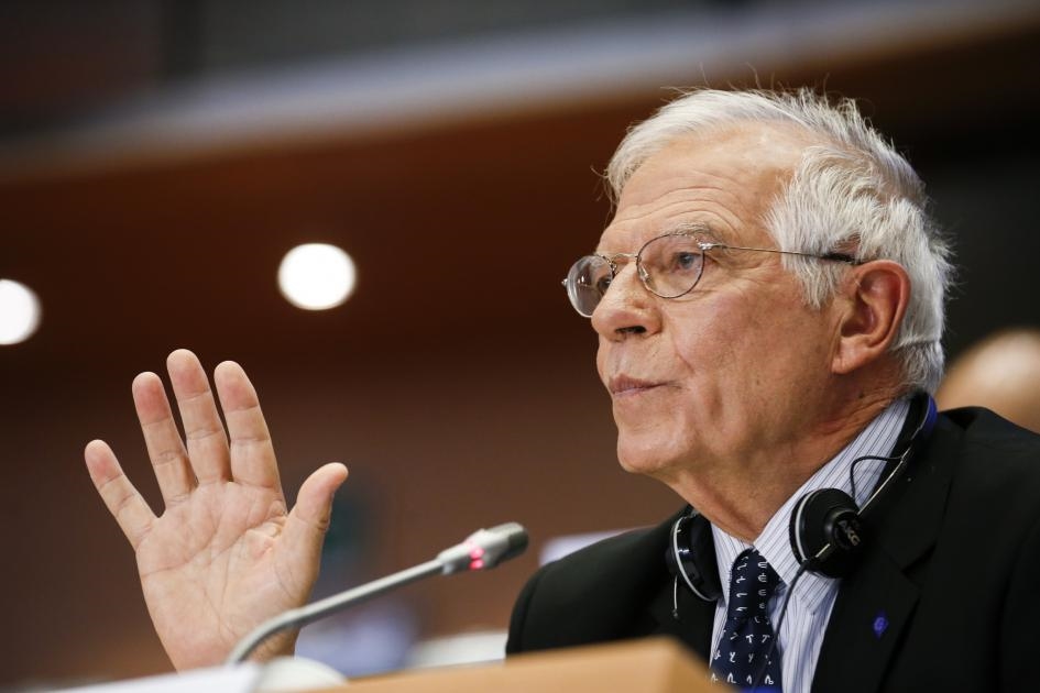 Borrell: russi ora bruciano grano ucraino, ma spero in accordo