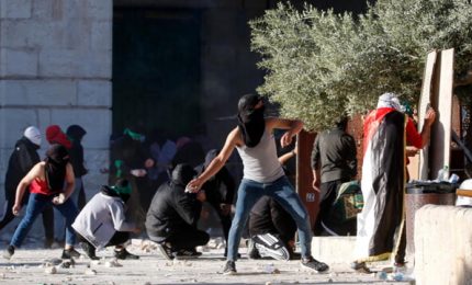 Gerusalemme, scontri a Spianata delle Moschee: oltre 150 feriti