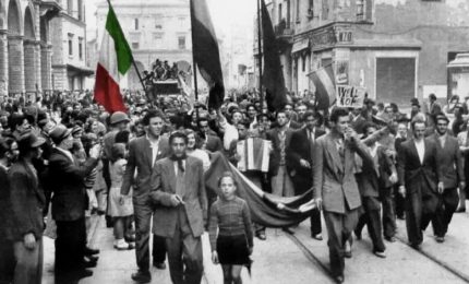 25 aprile, Mattarella: Resistenza recuperò prestigio Italia