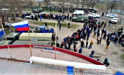 Russia pianifica parata vittoria 9 maggio in Mariupol. Nella città sventola bandiera russa