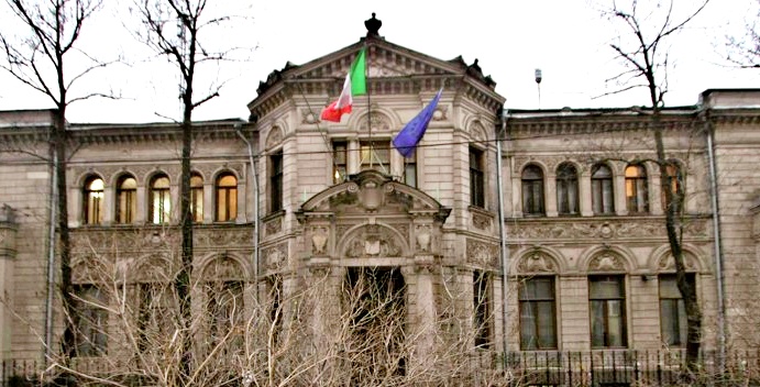 Espulsione diplomatici italiani da Russia, minima apertura per Italia e Francia