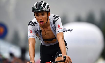 Giro d'Italia, Jai Hindley vince sul Blockhaus