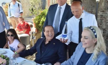 Berlusconi: sono un napoletano nato a Milano