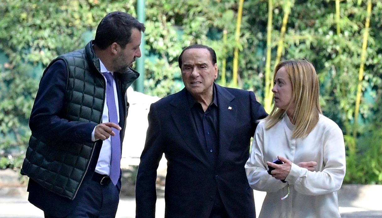 Altro che vertice del disgelo, la Sicilia dilania il centrodestra. Berlusconi “irritato”