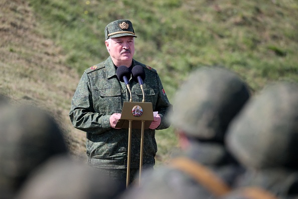 L’Ucraina accusa la Russia: vuole coinvolgere anche Minsk in guerra