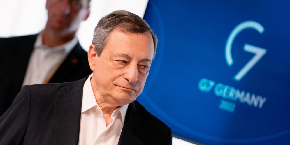 Draghi: sanzioni e armi fondamentali per la pace, G7 sostiene Ucraina