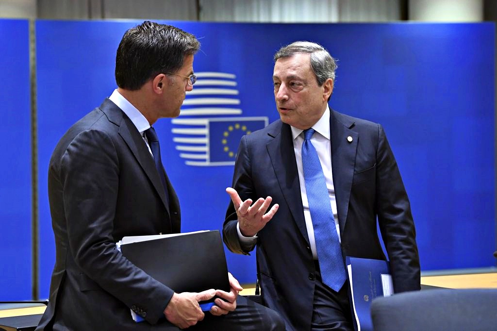 Draghi tenta il blitz sul prezzo del gas ma l’Europa rinvia a ottobre. “Sono deluso”