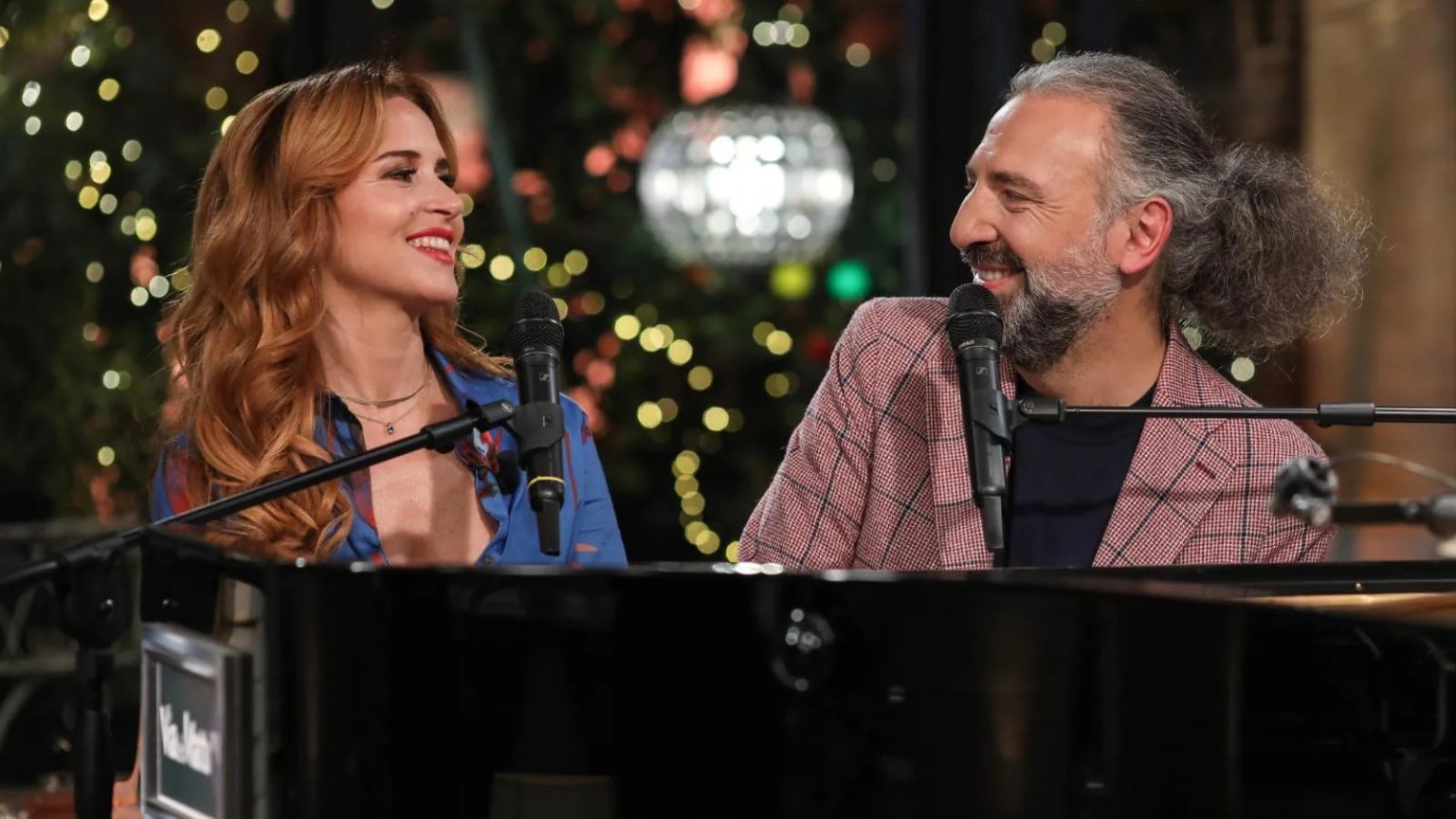 Valentina Cenni e Stefano Bollani ILFOGLIETTONE.ITILFOGLIETTONE.IT Valentina Cenni e Stefano Bollani ILFOGLIETTONE.ITILFOGLIETTONE.IT