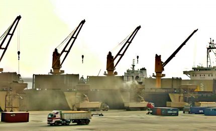 Guerra Ucraina, porti Mariupol e Berdyansk pronti a spedire grano. Lavrov ad Ankara per discutere su corridoi marittimi per cereali