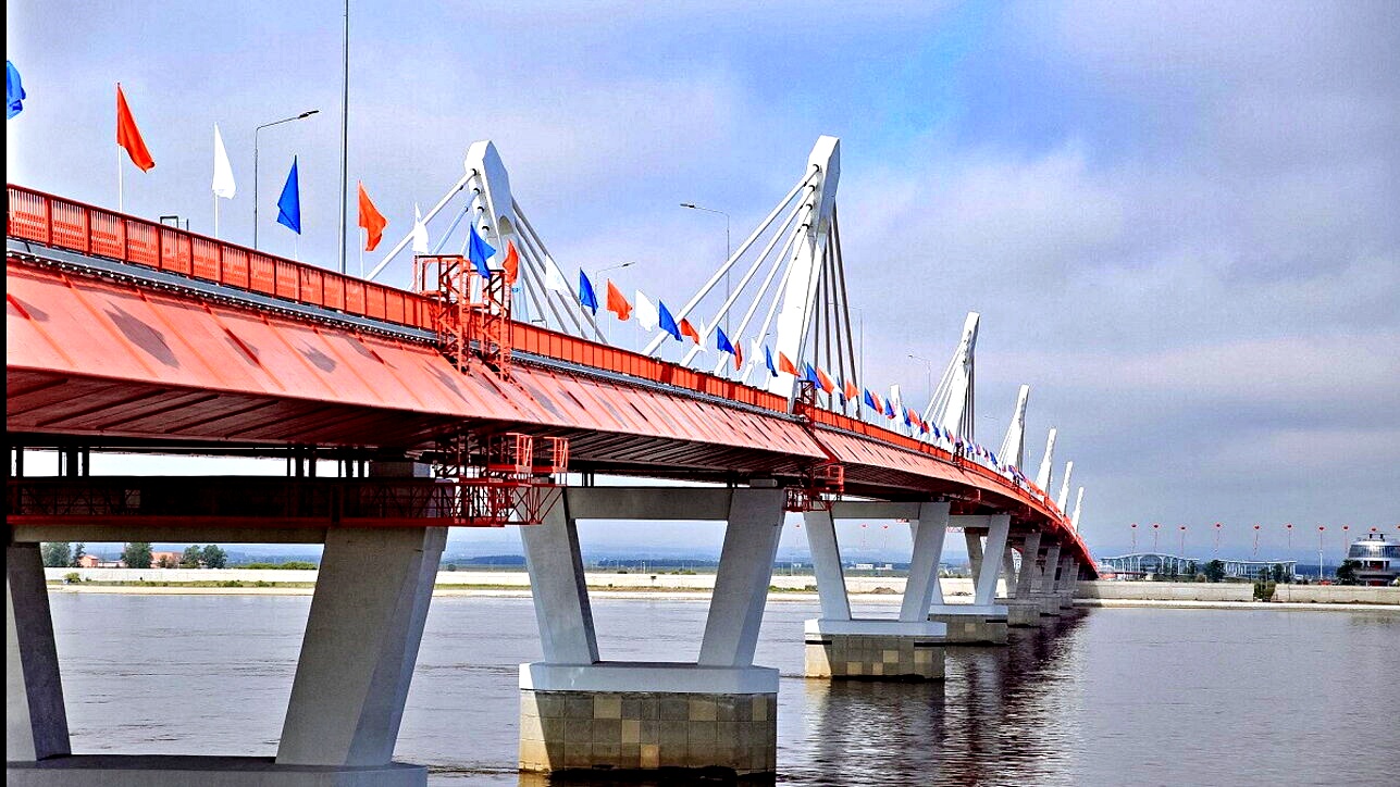 Russia e Cina più vicine: inaugurato ponte autostradale