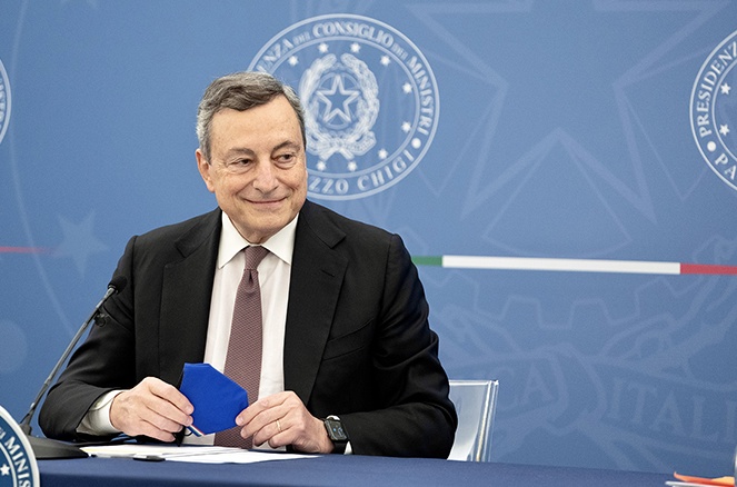 Partiti in pressing ma Draghi irremovibile su dimissioni