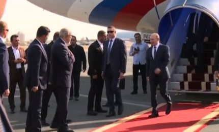 Putin atterrato a Teheran, vedrà Raisi ed Erdogan