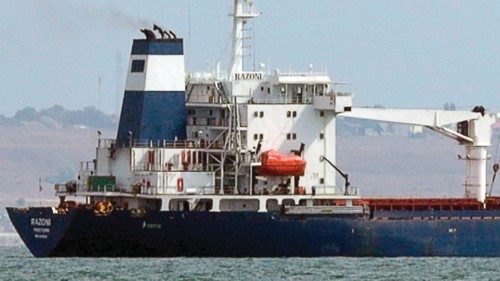 Ucraina, partita la prima nave con il grano dal porto di Odessa