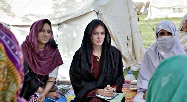 Angelina Jolie in Pakistan: cambiamento clima è reale ed è qui