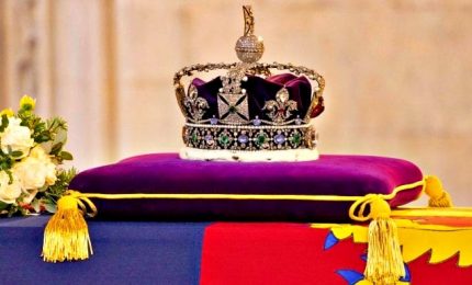 I funerali della regina Elisabetta II, occhi del mondo sull'Abbazia di Westminster