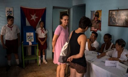 Cuba dice sì alle nozze gay, adozioni e maternità