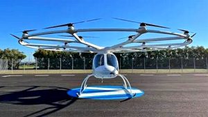 Primo volo di prova per l'aerotaxi elettrico tra Fiumicino e Roma