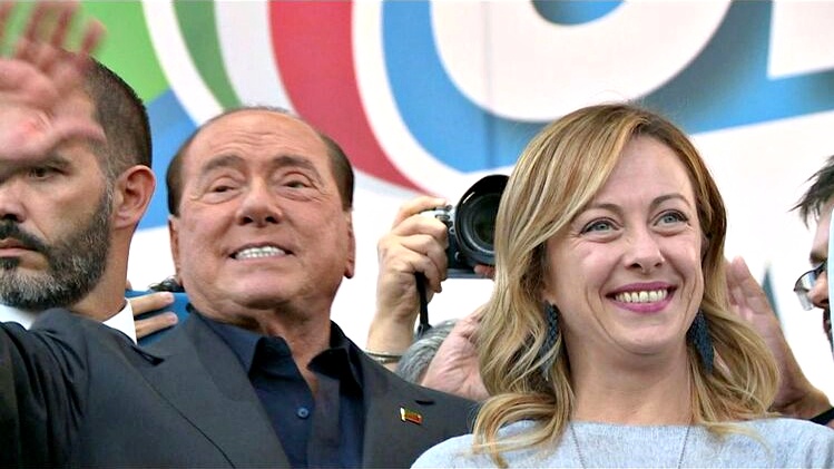 Tra Putin e Giustizia Berlusconi fa ballare patto governo