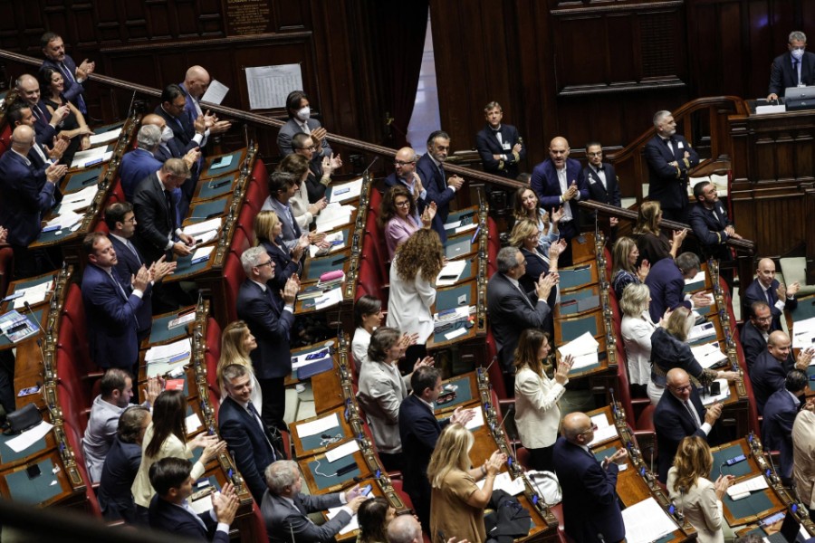 Dl Cutro sta per diventare legge, governo incassa la fiducia alla Camera