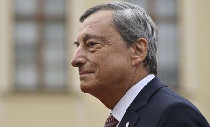 Draghi duro con gli Stati d'Europa: arriva recessione, intervenire su energia