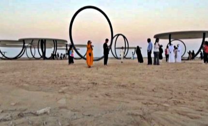 Arte in mezzo al deserto, mostra onirica in Qatar