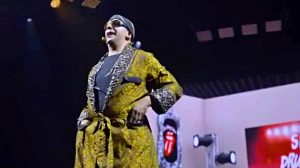 Da Vasco al maestro Muti, lo show di Checco Zalone nei teatri