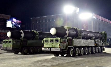 Missile nordcoreano caduto in Zona giapponese. Poteva colpire anche gli Usa