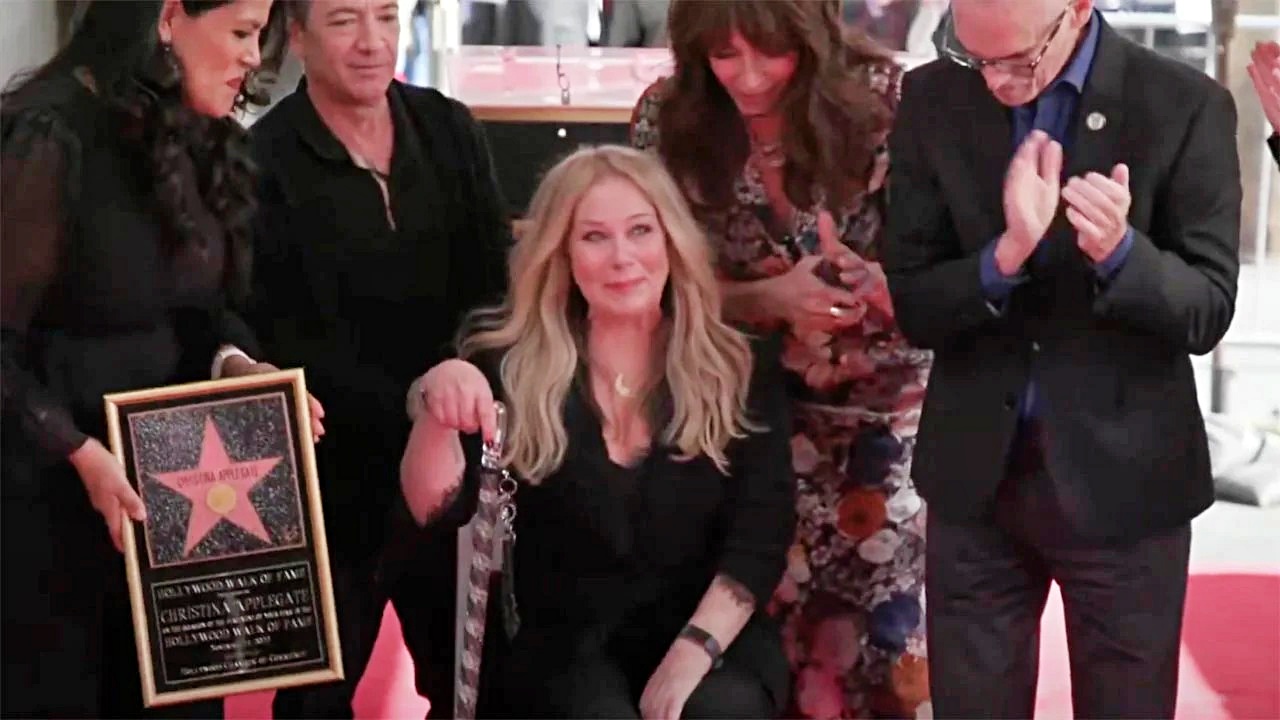 Stella sulla Walk of Fame per Christina Applegate