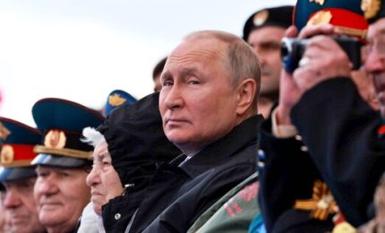 Contingenti Nato in Ucraina? Putin minaccia l'Occidente: le nostre armi possono colpirvi