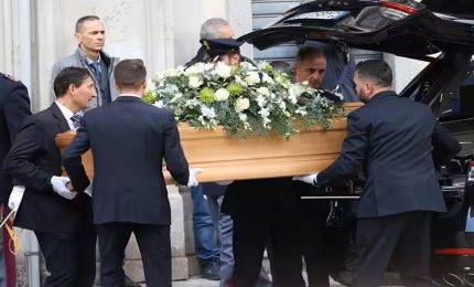 Funerali di Stato per Bobo Maroni, l'ultimo saluto è bipartisan