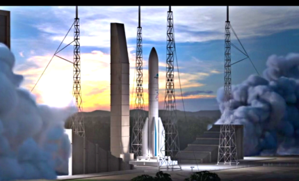 Ecco Ariane 6 pronto sulla rampa di lancio a Kourou