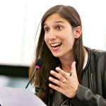 Il bacio di Giuda di Bettini: il “grande elettore” che già scarica Elly