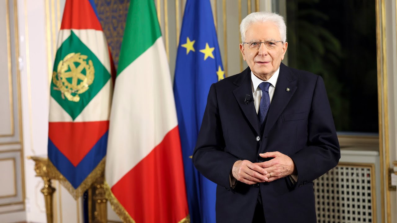 Mattarella parla ai giovani e invoca unità: Repubblica siamo noi