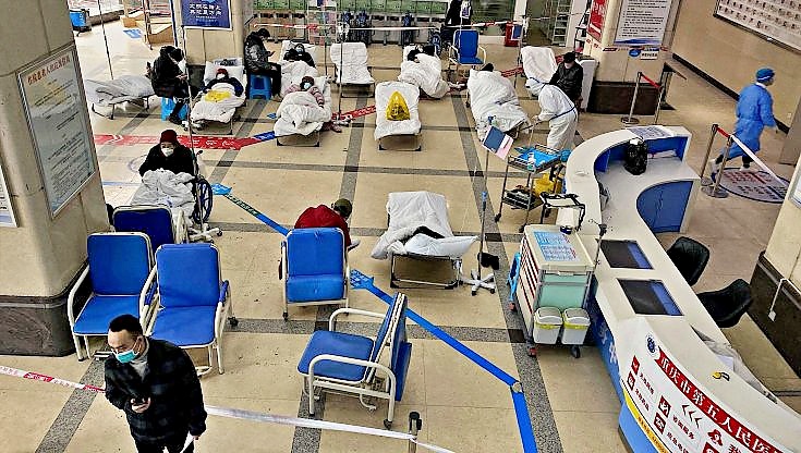 Cina, ospedali presi d’assalto: record ricoverati Covid