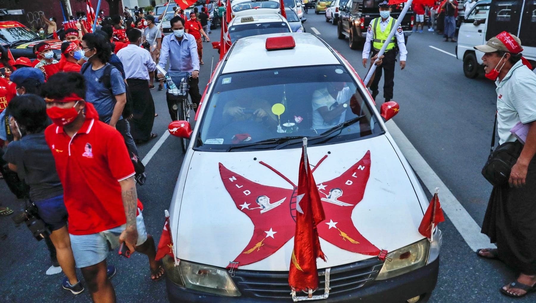 Birmania annuncia elezioni