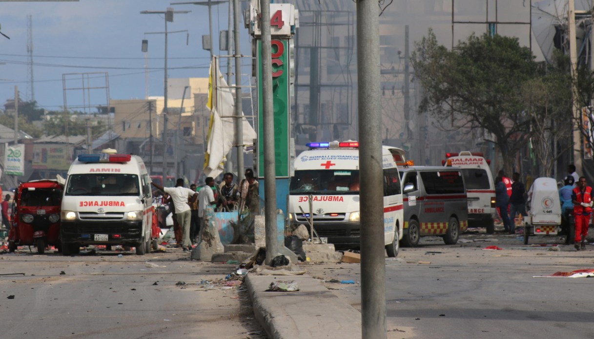 Almeno 11 morti per attacco Shebab a Mogadiscio