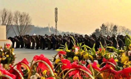 Nordcorea celebra l'anniversario della nascita di Kim Jong
