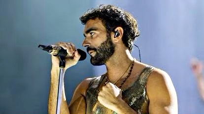 Marco Mengoni canta in francese La Dernière Chanson (Due Vite)