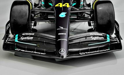 Ecco la Mercedes per il mondiale di F1 è total Black