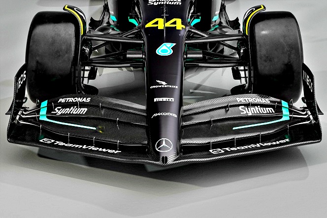 Ecco la Mercedes per il mondiale di F1 è total Black
