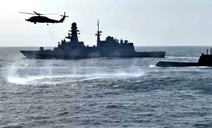 Esercitazione Nato, caccia ai sottomarini a largo di Catania