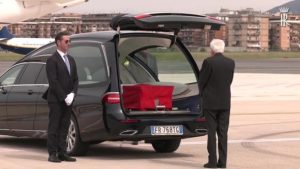 il_presidente_mattarella_accoglie_la_salma_di_alessandro_parini_640_ori_crop_MASTER__0x0