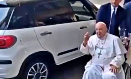 L'arrivo del Papa a Saxa Rubra, per la prima volta in Rai