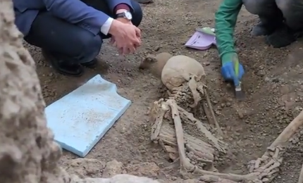 A Pompei emersi 2 scheletri da scavi nell'Insula dei Casti Amanti