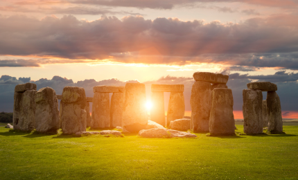 L'alba a Stonehenge nel solstizio d'estate