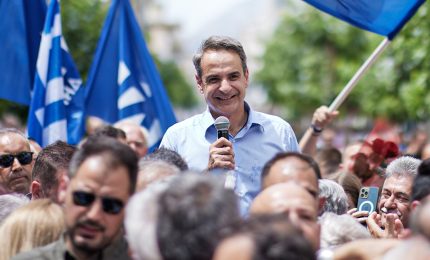 Vince il centrodestra, Mitsotakis celebra vittoria: mandato per le riforme