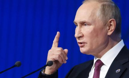 Putin: "Tutti i tentativi di creare disordine interno andranno a fallire"